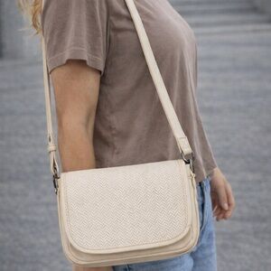 Elegant Cream Crossbody Bag